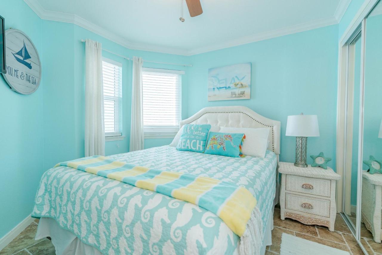 Steps To Pool And Beachamazing Views From Two Balconies Galveston Esterno foto