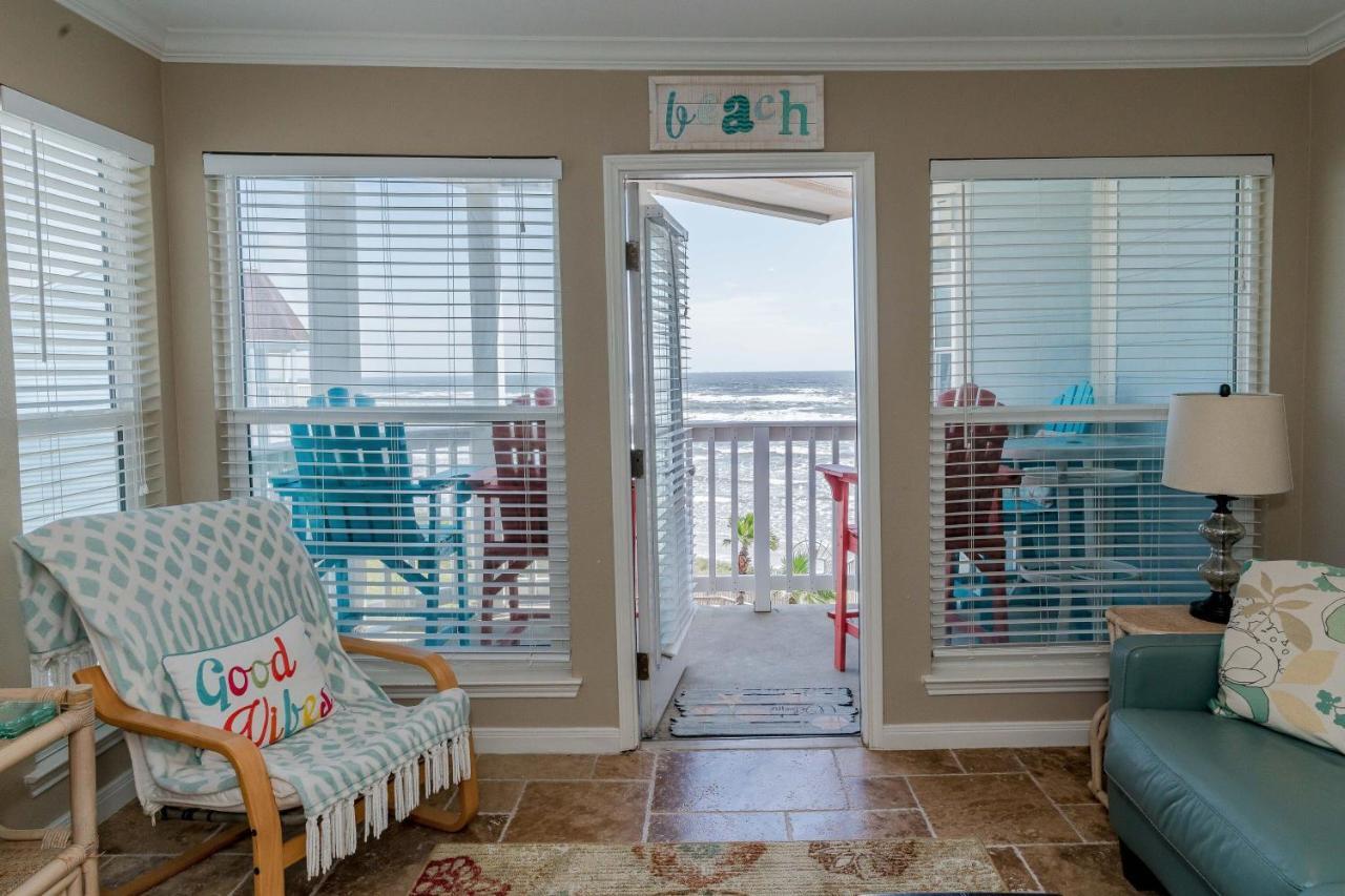 Steps To Pool And Beachamazing Views From Two Balconies Galveston Esterno foto
